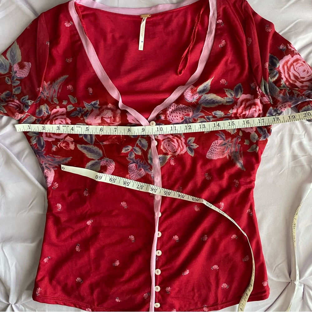 Free People Home Grown Mesh Cardigan Top Roses Magenta Red Floral Small NWOT - Picture 9 of 11